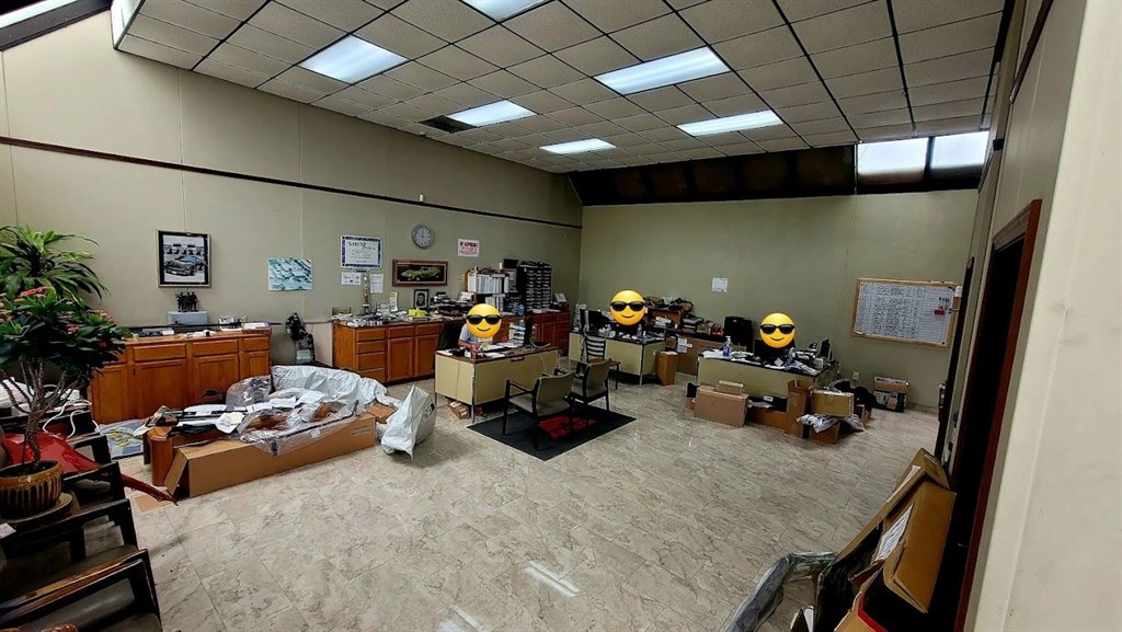The front office at Nova Body Shop where estimates and insurance paperwork are handled